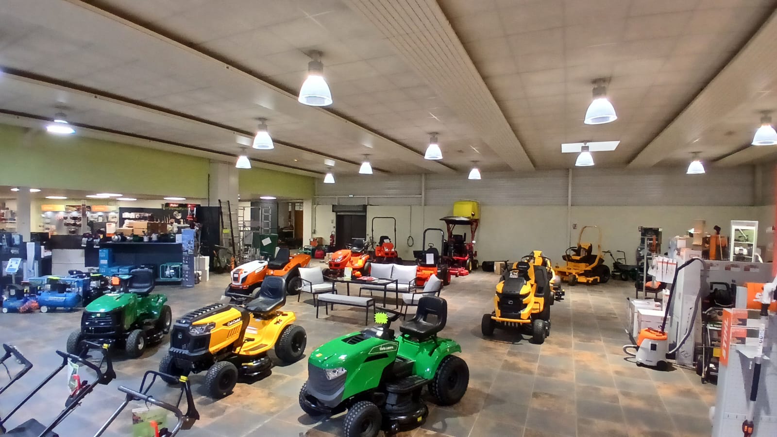 Nos conseillers sont des experts et passionnés qui vous accompagnent à chaque étape :